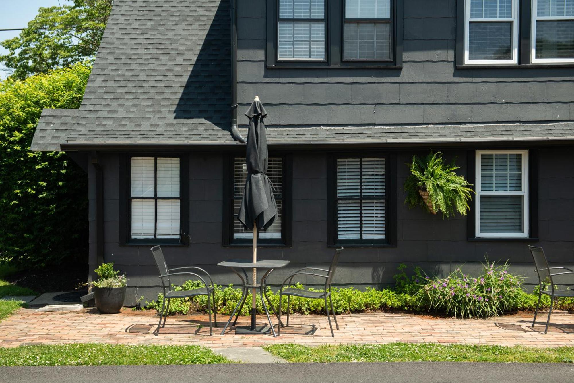 The Carriage House At Strasburg Hotel ภายนอก รูปภาพ