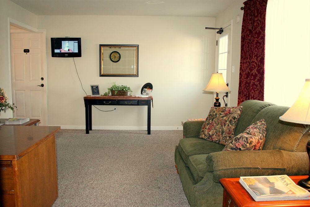 The Carriage House At Strasburg Hotel ภายนอก รูปภาพ