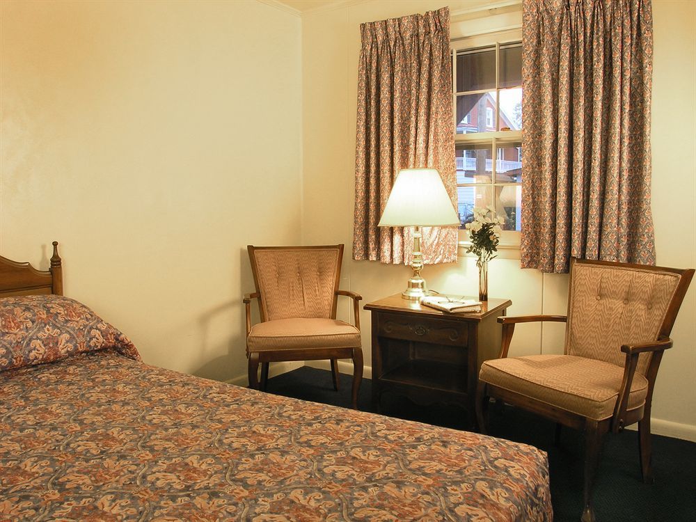 The Carriage House At Strasburg Hotel ภายนอก รูปภาพ
