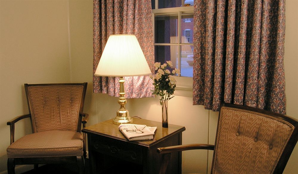 The Carriage House At Strasburg Hotel ภายนอก รูปภาพ
