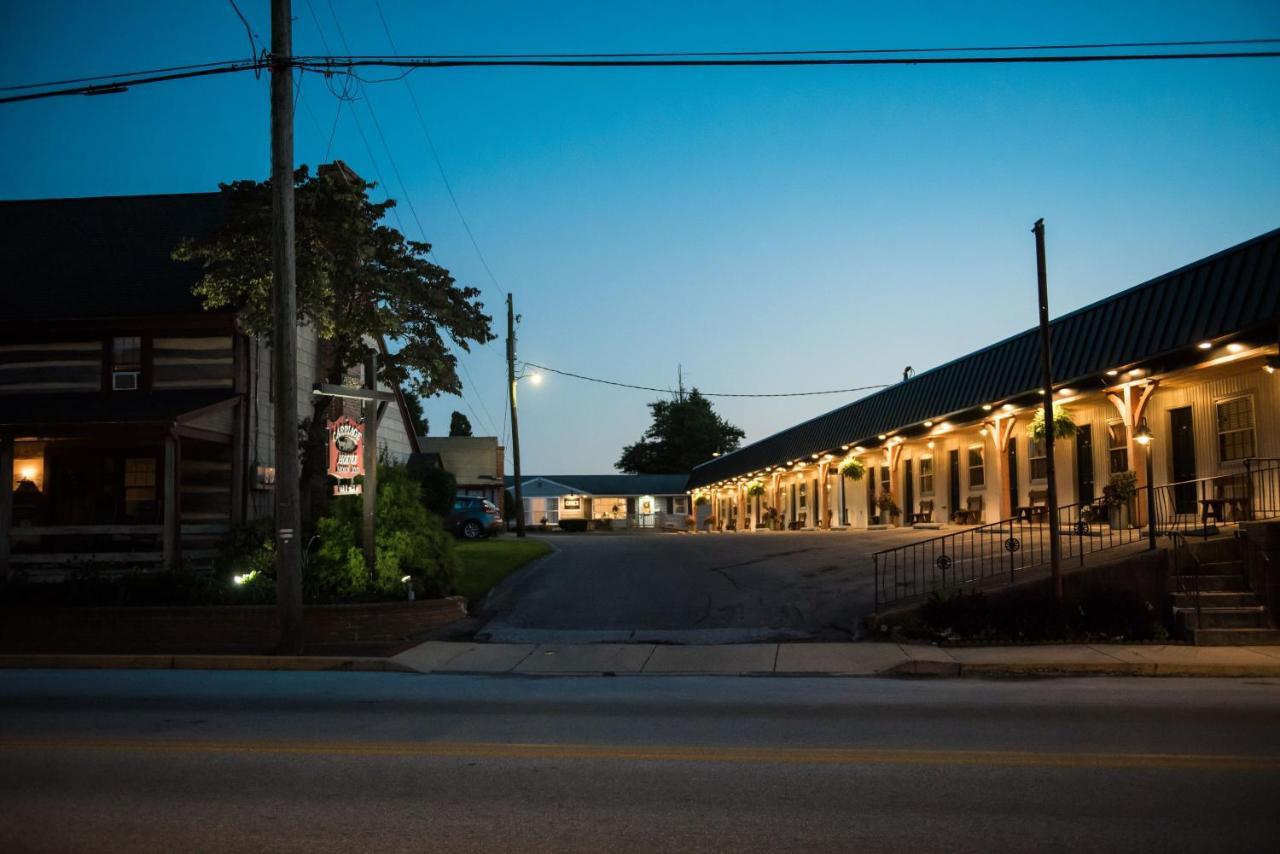 The Carriage House At Strasburg Hotel ภายนอก รูปภาพ